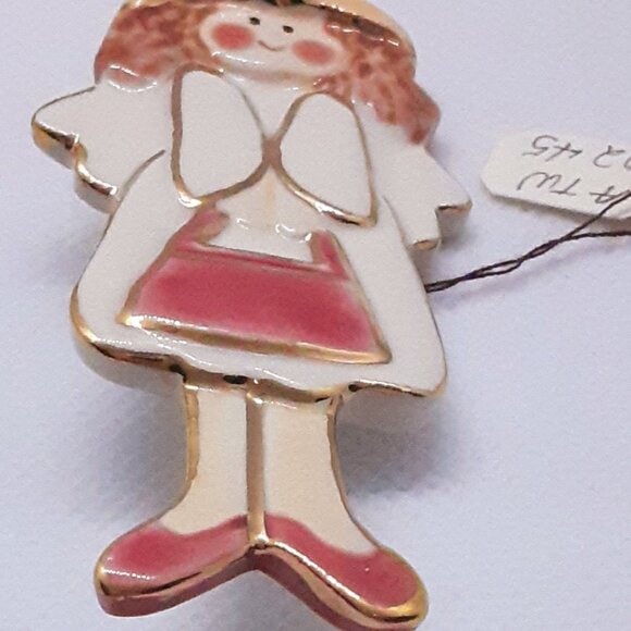 New ExClaymations Art to Wear Shopping Angel Pin trimmed in 22 kt gold - Picture 2 of 13
